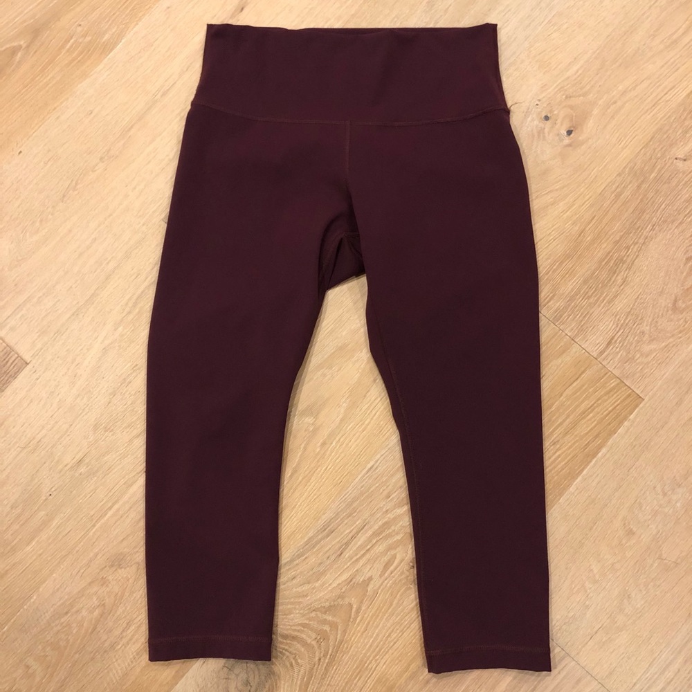 Lululemon Wunder Under crop legging